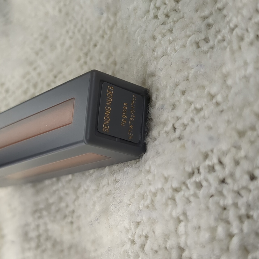 KAB Cosmetics Lip Gloss in Sending Nudes, 5g/0.175oz - Picture 4 of 9